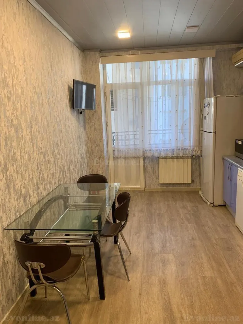 Kirayə verilir 3 otaqlı Mənzil Yeni tikili 150 m² Nizami m. - şəkil 11