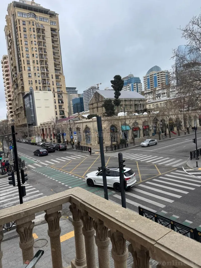Kirayə verilir 3 otaqlı Mənzil Köhnə tikili 100 m² 28 May m. - şəkil 2