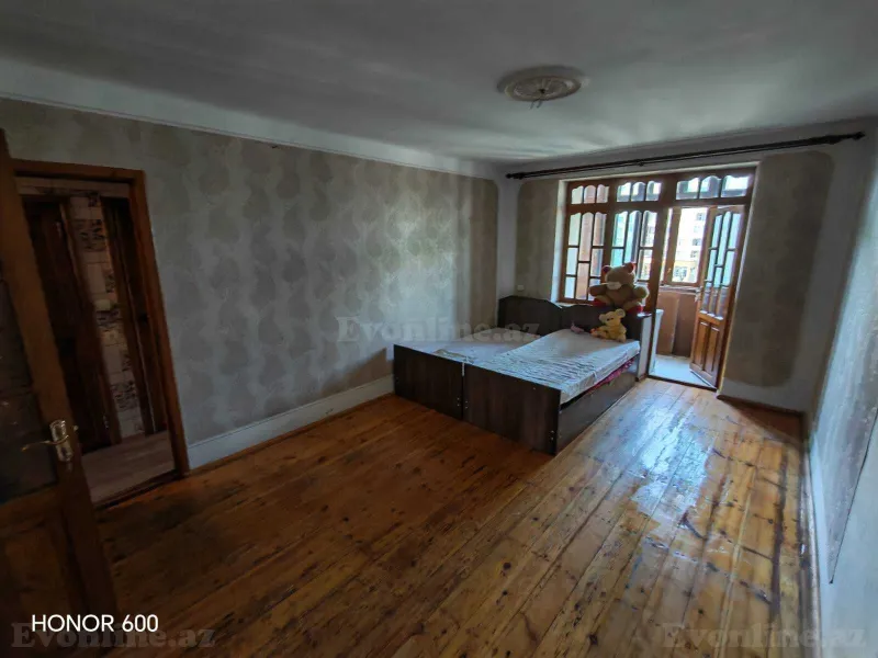 Satılır 3 otaqlı Mənzil Köhnə tikili 85 m² 8-ci kilometr - şəkil 2