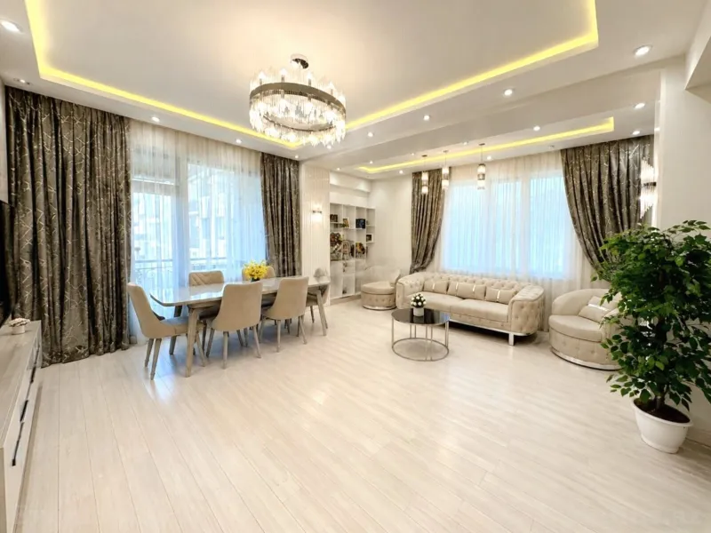 3 otaqlı Mənzil 130 m² 28 May m. Satılır