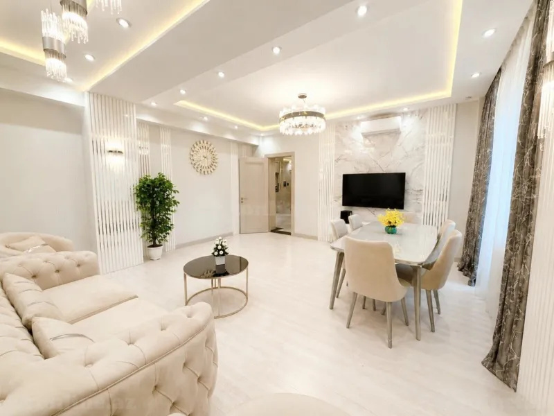 Satılır 3 otaqlı Mənzil Yeni tikili 130 m² 28 May m. - şəkil 3