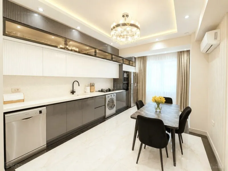 Satılır 3 otaqlı Mənzil Yeni tikili 130 m² 28 May m. - şəkil 4