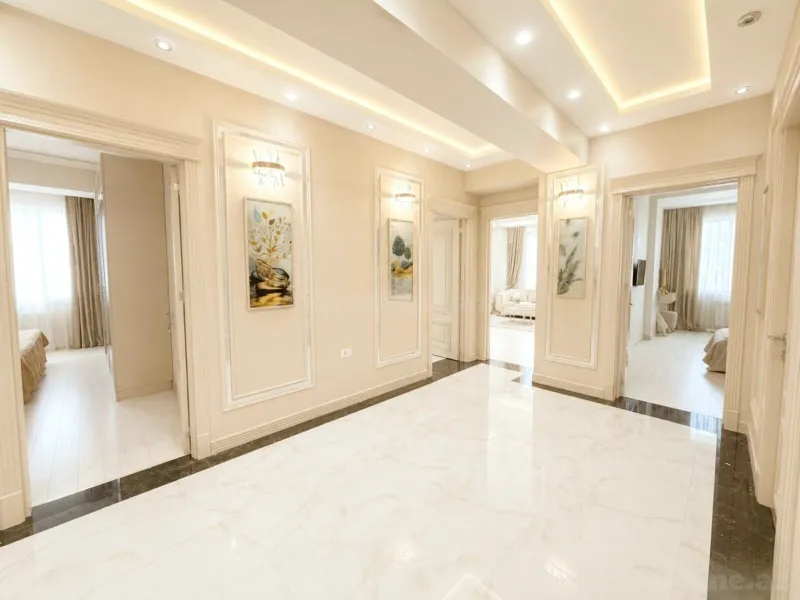 Satılır 3 otaqlı Mənzil Yeni tikili 130 m² 28 May m. - şəkil 12