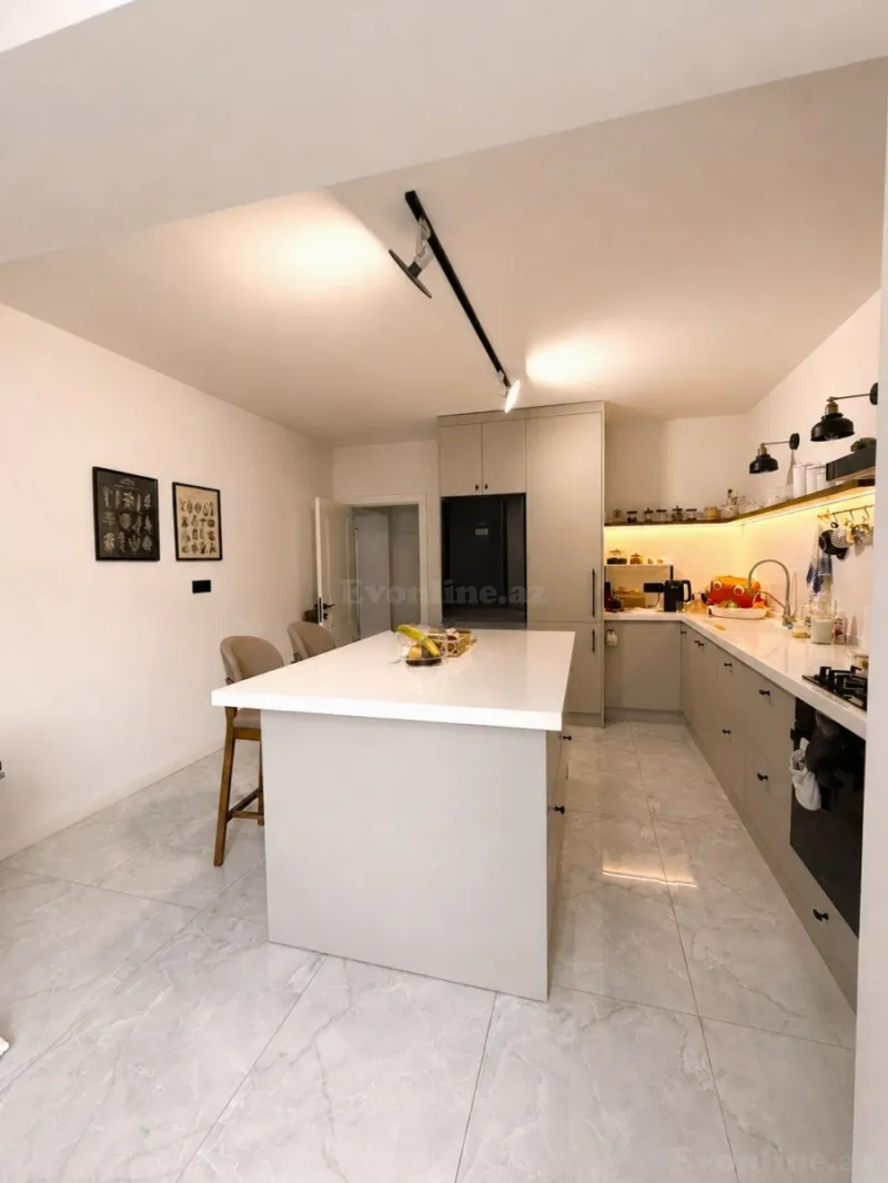 Satılır 2 otaqlı Mənzil Yeni tikili 95 m² Bakıxanov - şəkil 2