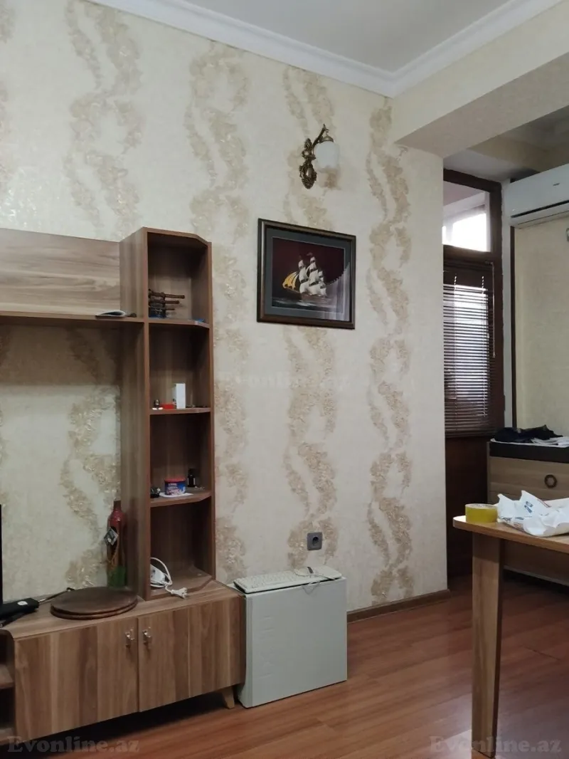 Satılır 3 otaqlı Mənzil Yeni tikili 90 m² Səbail r. - şəkil 6
