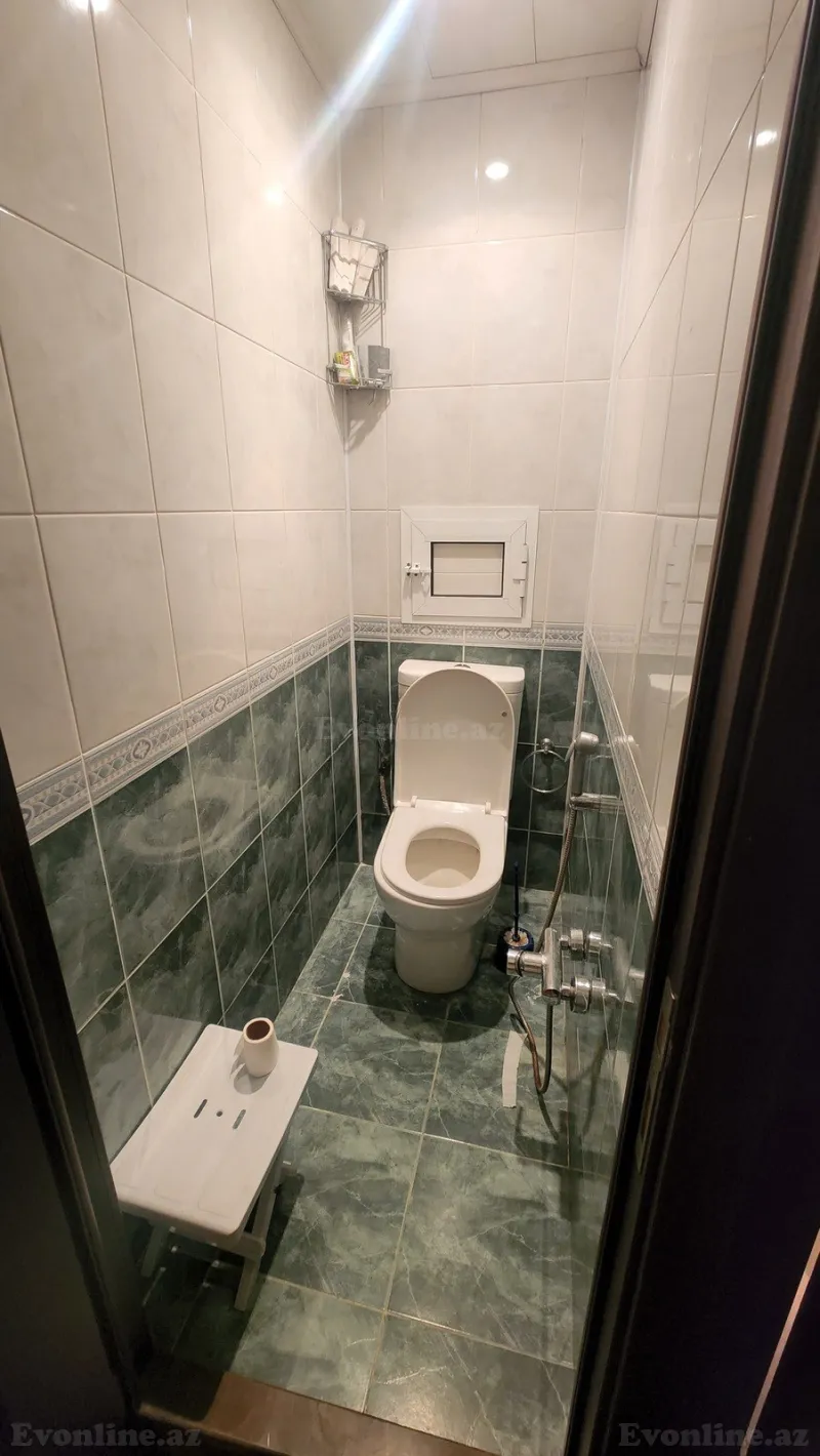 Satılır 4 otaqlı Mənzil Köhnə tikili 100 m² Binəqədi r. - şəkil 11