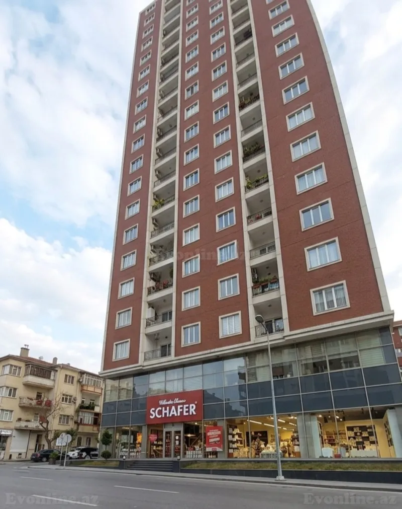 3 otaqlı Mənzil 100 m² 28 May m. Kirayə verilir
