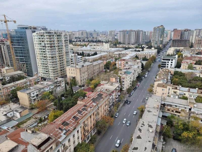 Kirayə verilir 3 otaqlı Mənzil Yeni tikili 100 m² 28 May m. - şəkil 2