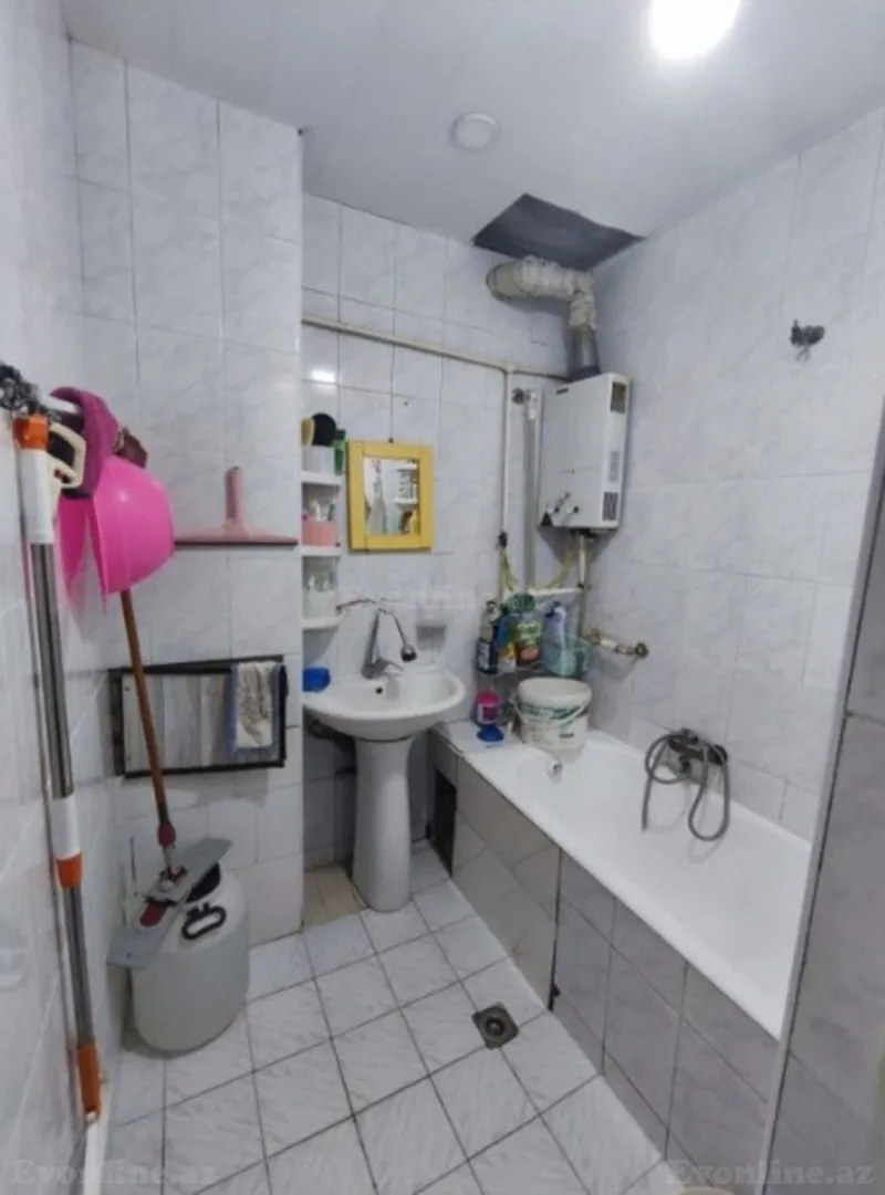 Satılır 3 otaqlı Mənzil Köhnə tikili 79 m² Xalqlar Dostluğu m. - şəkil 5