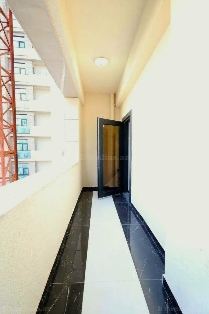 Satılır 5 otaqlı Mənzil Yeni tikili 268 m² 28 May m. - şəkil 20