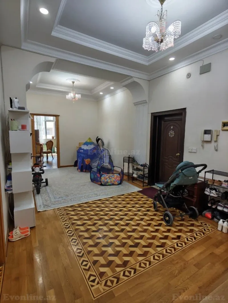 Satılır 3 otaqlı Mənzil Yeni tikili 140 m² Nərimanov r. - şəkil 10