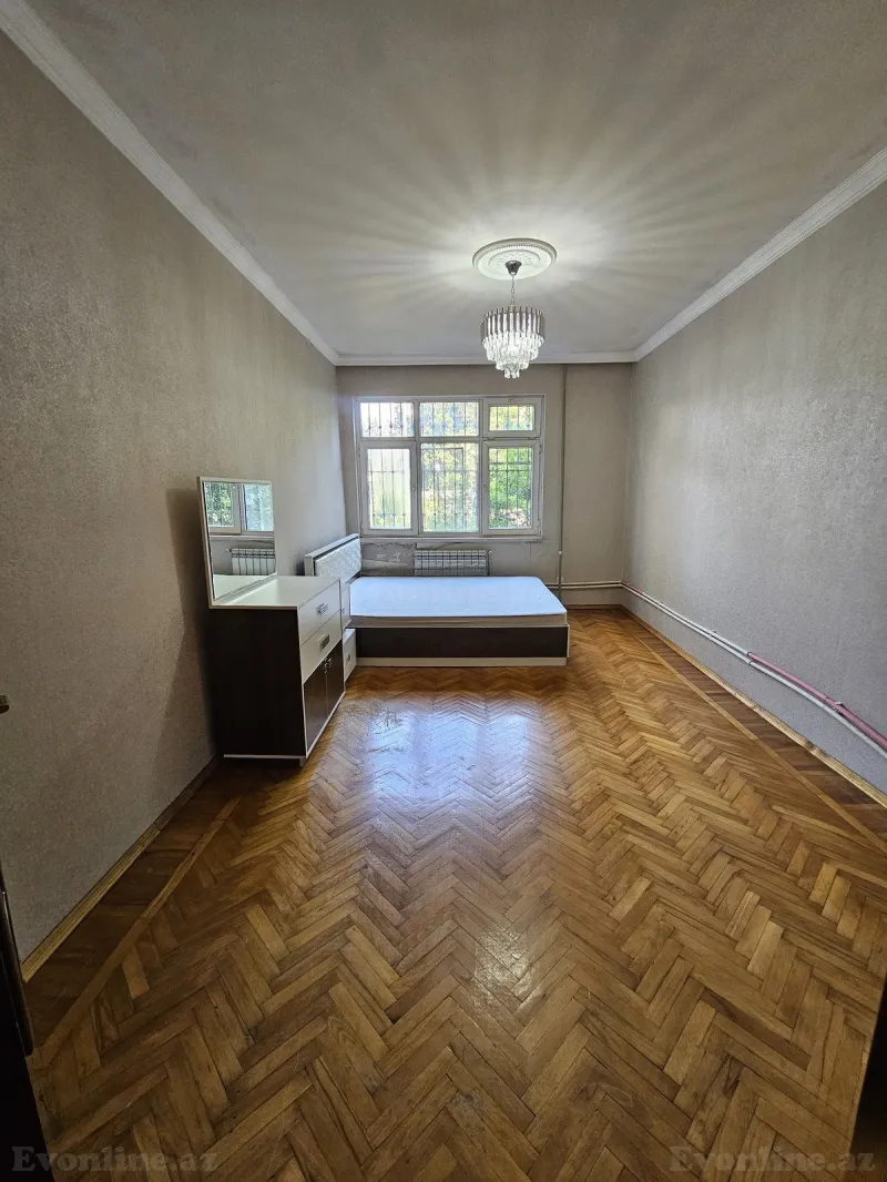 Satılır 3 otaqlı Mənzil Köhnə tikili 75 m² 7-ci mikrorayon - şəkil 8