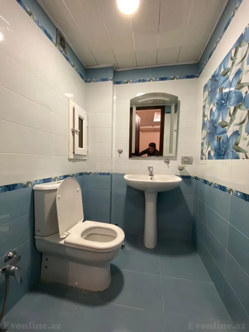 Kirayə verilir 3 otaqlı Mənzil Yeni tikili 140 m² İnşaatçılar m. - şəkil 14