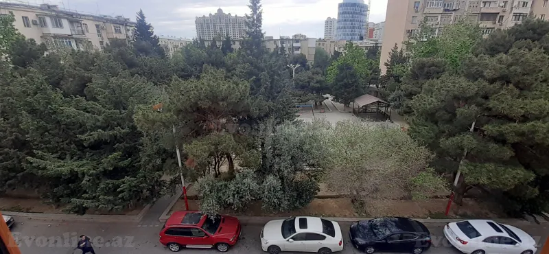 Kirayə verilir 2 otaqlı Mənzil Köhnə tikili 65 m² H.Cavid pr. - şəkil 3