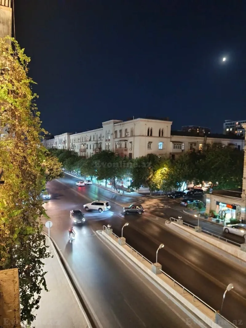 Satılır 2 otaqlı Mənzil Köhnə tikili 55 m² Nəriman Nərimanov m. - şəkil 2