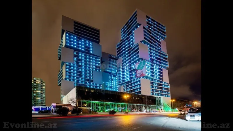 3 otaqlı Mənzil 148 m² 8 Noyabr m. Kirayə verilir