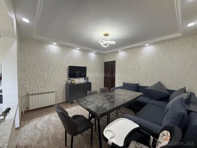 3 otaqlı Mənzil 60 m² Bakıxanov Satılır