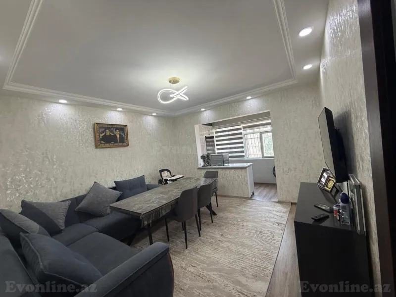 Satılır 3 otaqlı Mənzil Köhnə tikili 60 m² Bakıxanov - şəkil 2