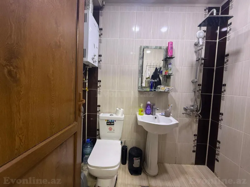 Satılır 3 otaqlı Mənzil Köhnə tikili 60 m² Bakıxanov - şəkil 7