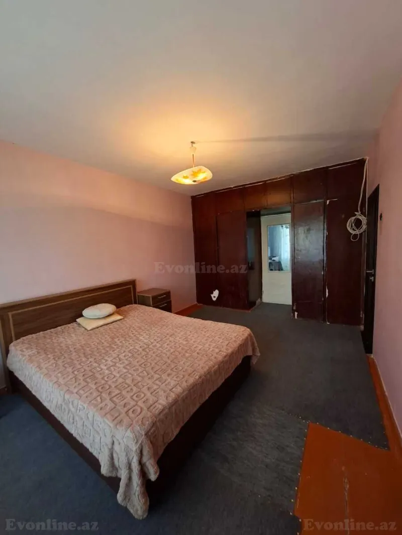 Satılır 3 otaqlı Mənzil Köhnə tikili 65 m² İnşaatçılar m. - şəkil 19