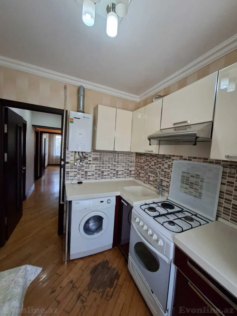 Satılır 3 otaqlı Mənzil Köhnə tikili 65 m² İnşaatçılar m. - şəkil 30