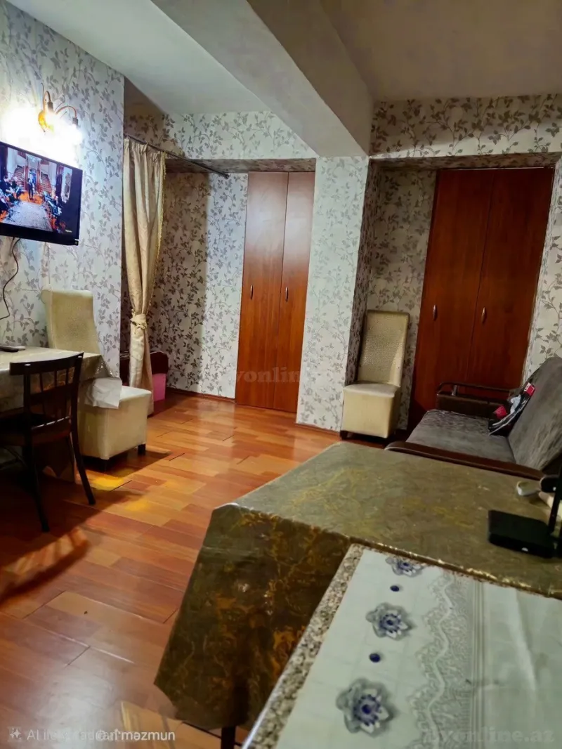 Satılır 1 otaqlı Mənzil Köhnə tikili 22 m² Səbail r. - şəkil 2