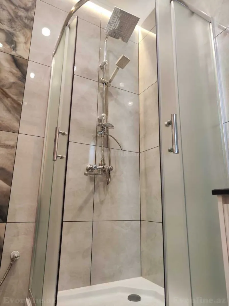 Kirayə verilir 3 otaqlı Mənzil Yeni tikili 75 m² Neftçilər m. - şəkil 13