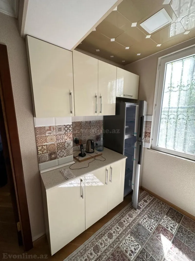 Kirayə verilir 2 otaqlı Mənzil Köhnə tikili 33 m² Elmlər Akademiyası m. - şəkil 4
