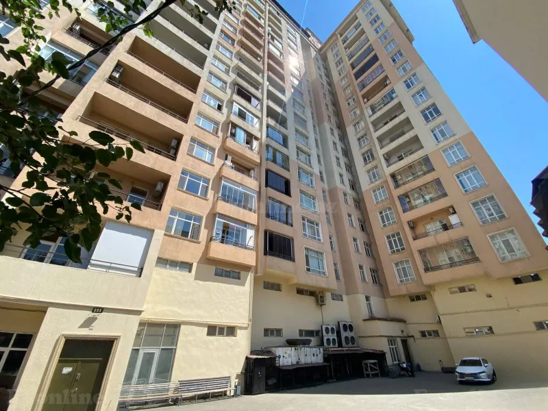 Satılır 3 otaqlı Mənzil Yeni tikili 100 m² 20 Yanvar m.