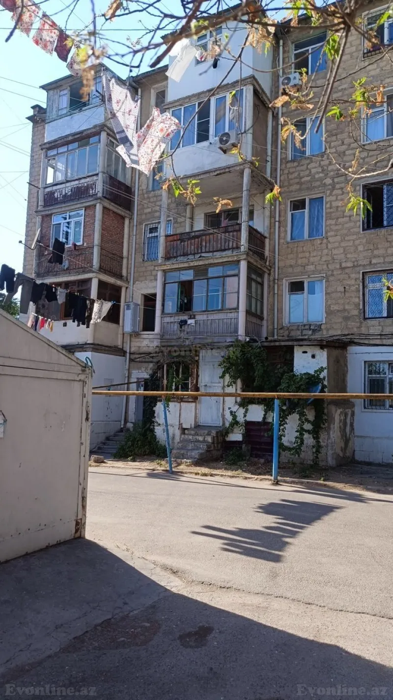Satılır 2 otaqlı Mənzil Köhnə tikili 437 m² 8-ci kilometr