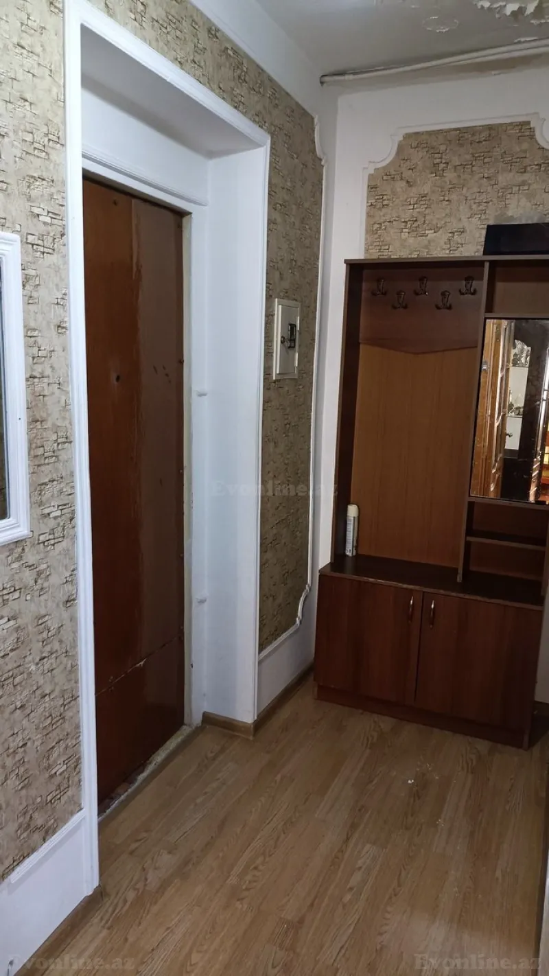 Satılır 2 otaqlı Mənzil Köhnə tikili 437 m² 8-ci kilometr - şəkil 3