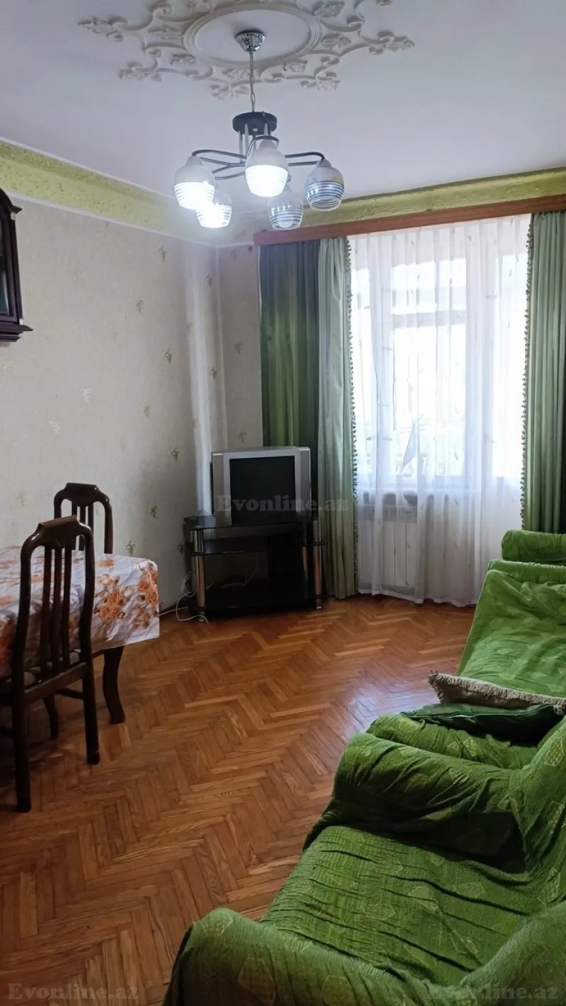 Satılır 2 otaqlı Mənzil Köhnə tikili 437 m² 8-ci kilometr - şəkil 4