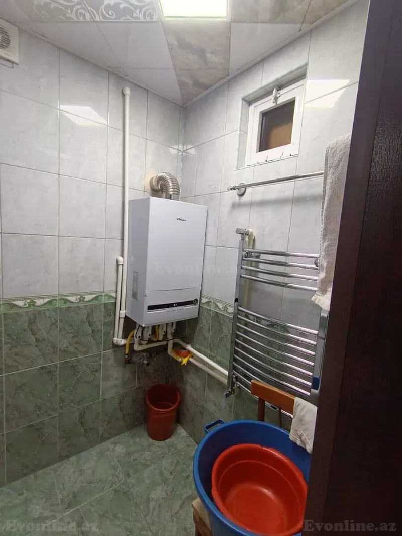 Satılır 4 otaqlı Mənzil Köhnə tikili 75 m² Əmircan - şəkil 2