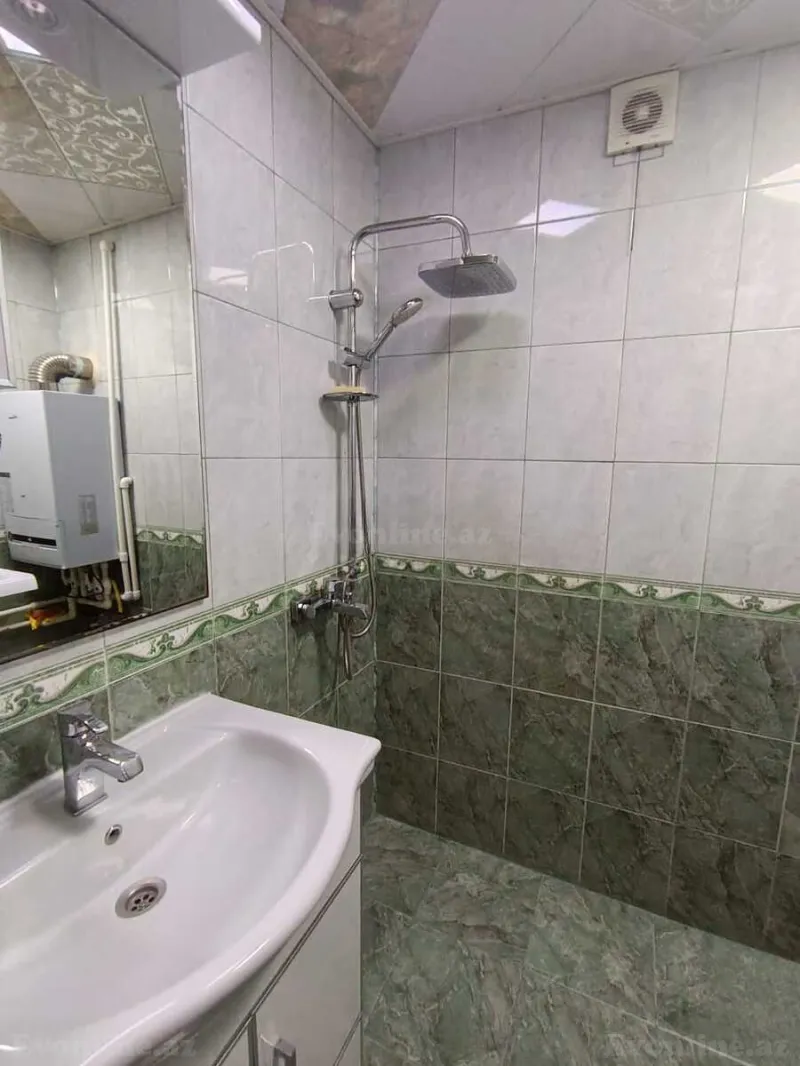 Satılır 4 otaqlı Mənzil Köhnə tikili 75 m² Əmircan - şəkil 13