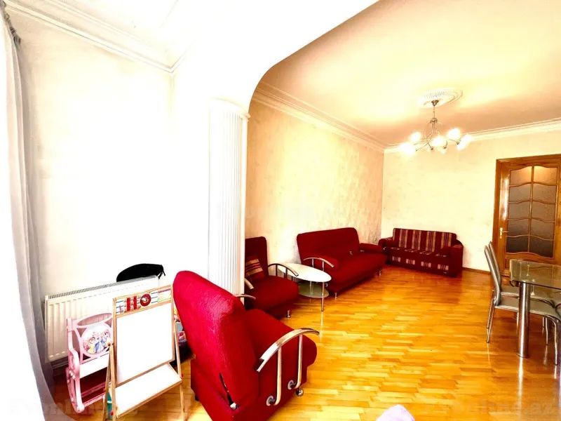 2 otaqlı Mənzil 70 m² Nizami m. Satılır