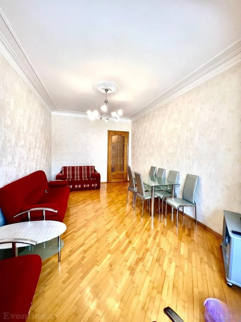 Satılır 2 otaqlı Mənzil Köhnə tikili 70 m² Nizami m. - şəkil 2