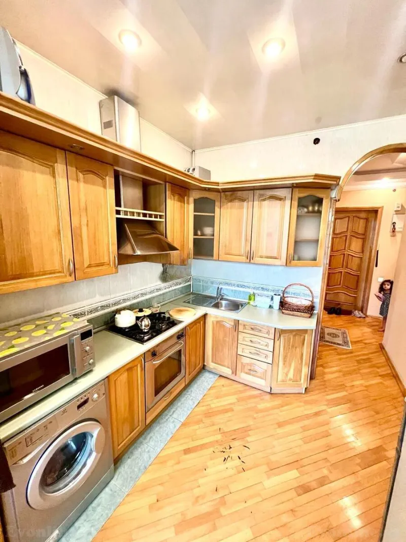 Satılır 2 otaqlı Mənzil Köhnə tikili 70 m² Nizami m. - şəkil 4
