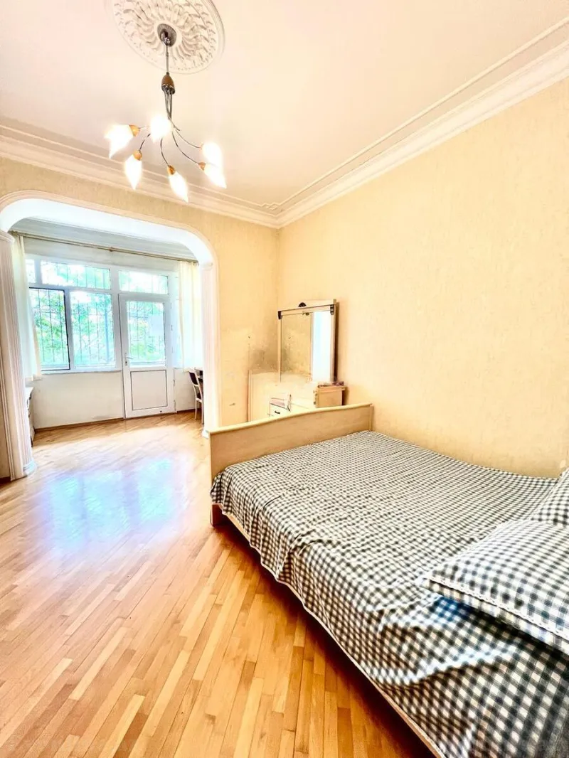 Satılır 2 otaqlı Mənzil Köhnə tikili 70 m² Nizami m. - şəkil 8