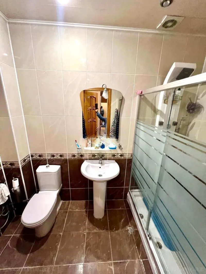 Satılır 2 otaqlı Mənzil Köhnə tikili 70 m² Nizami m. - şəkil 12