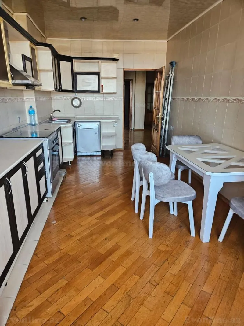 Kirayə verilir 3 otaqlı Mənzil Yeni tikili 140 m² Nəsimi r. - şəkil 4