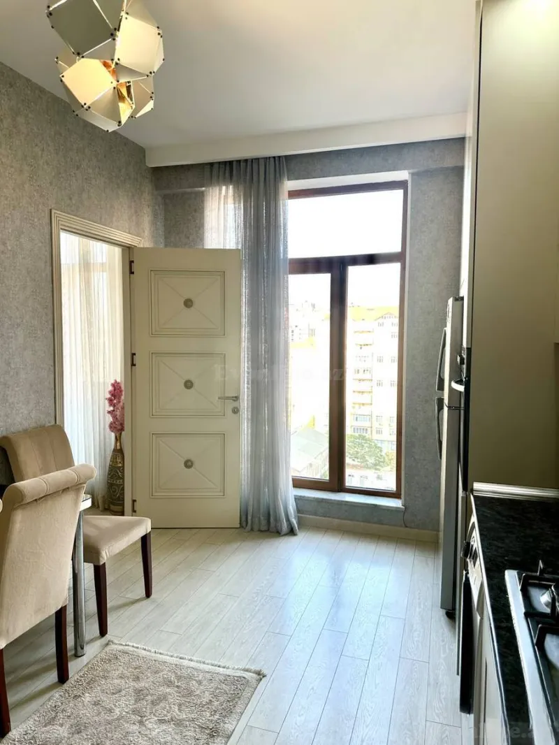 Kirayə verilir 3 otaqlı Mənzil Yeni tikili 110 m² Xətai r. - şəkil 13