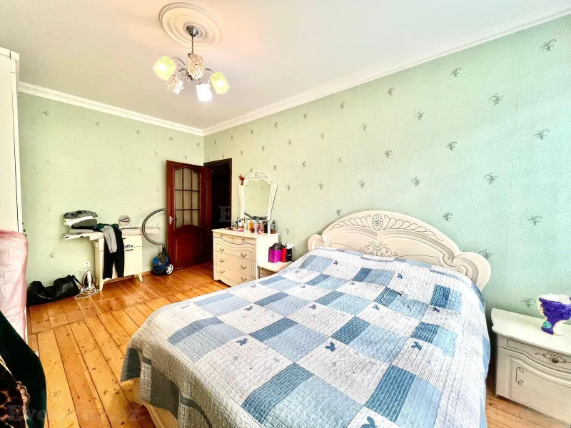 Satılır 3 otaqlı Mənzil Köhnə tikili 75 m² Gənclik m. - şəkil 7