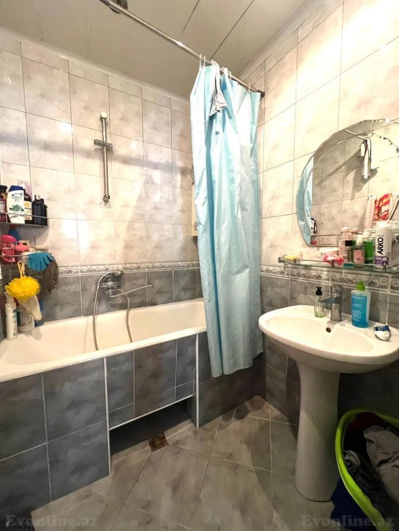 Satılır 3 otaqlı Mənzil Köhnə tikili 75 m² Gənclik m. - şəkil 9