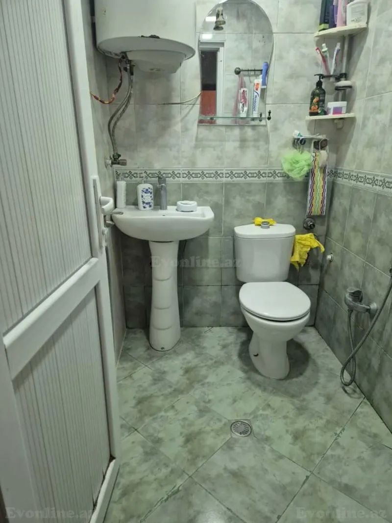 Satılır 2 otaqlı Mənzil Köhnə tikili 34 m² 7-ci mikrorayon - şəkil 6