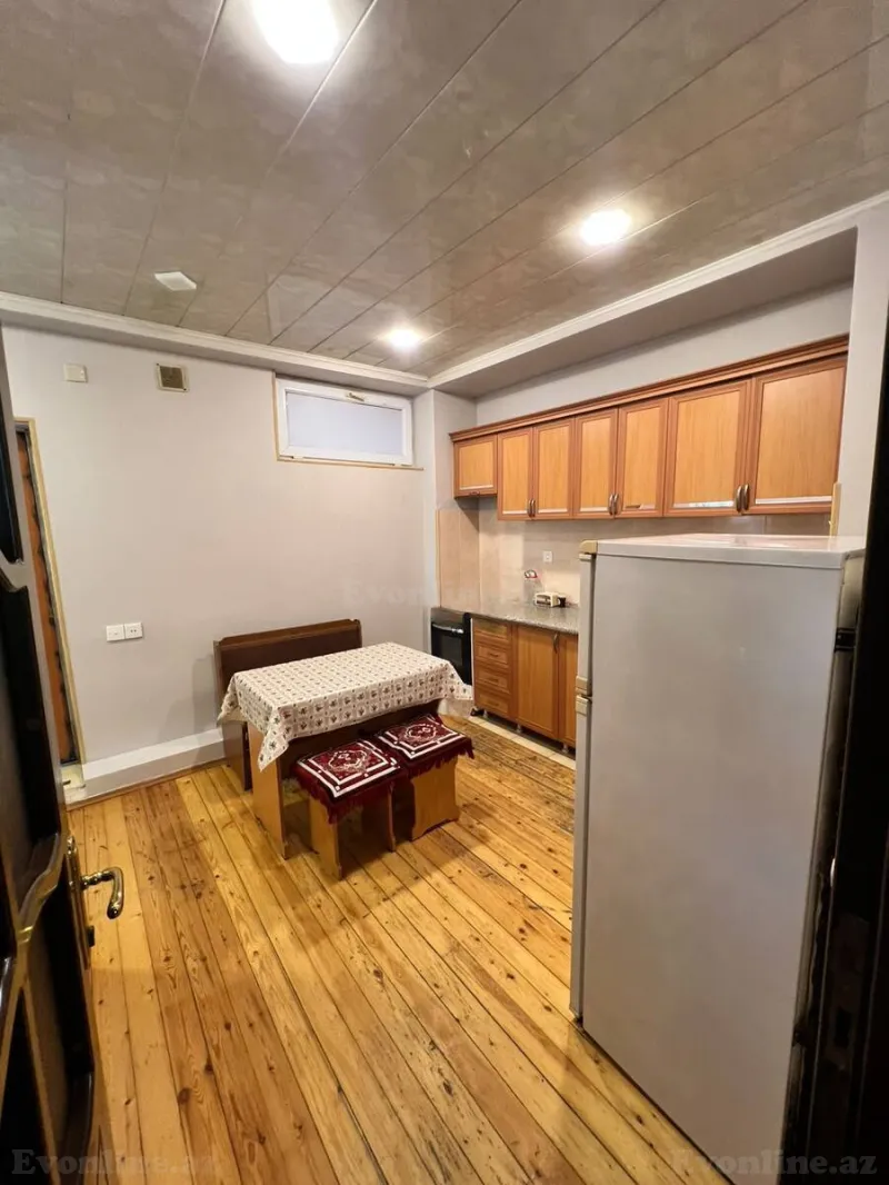 Kirayə verilir 2 otaqlı Mənzil Köhnə tikili 80 m² 28 May m. - şəkil 10