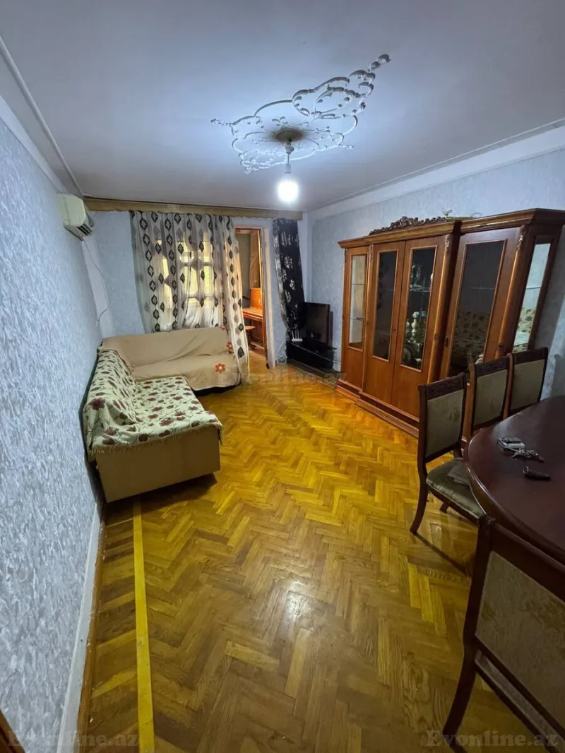 3 otaqlı Mənzil 70 m² Qara Qarayev m. Kirayə verilir