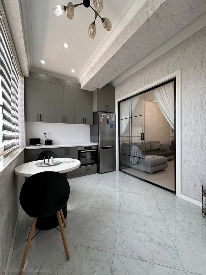 Satılır 3 otaqlı Mənzil Yeni tikili 90 m² 20 Yanvar m. - şəkil 9
