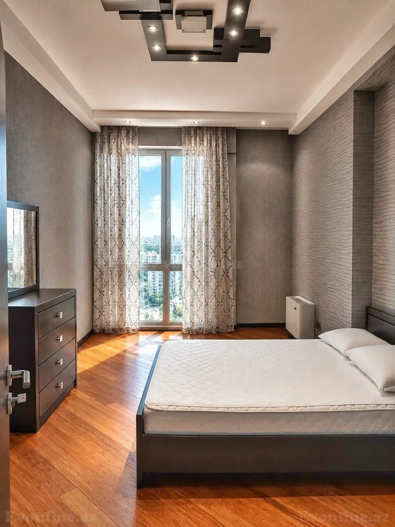 Kirayə verilir 3 otaqlı Mənzil Yeni tikili 125 m² Nəsimi r. - şəkil 6