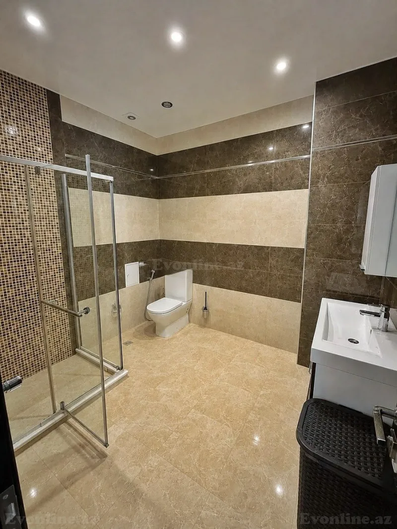 Kirayə verilir 3 otaqlı Mənzil Yeni tikili 125 m² Nəsimi r. - şəkil 9