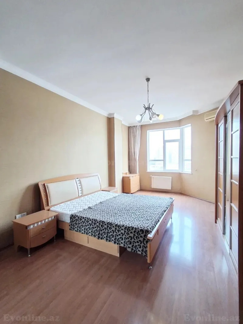 Satılır 4 otaqlı Mənzil Yeni tikili 200 m² 28 May m. - şəkil 6